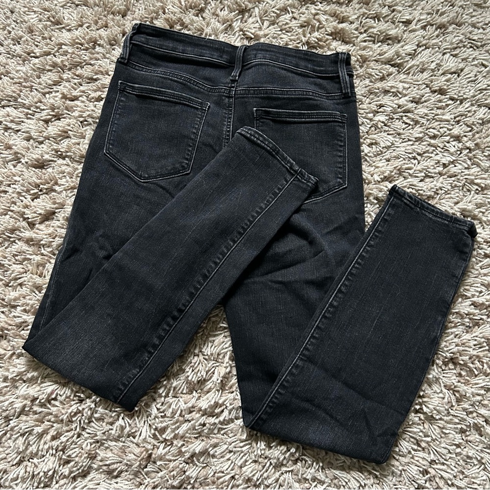 🩷ATHLETA SCULPTEK BLACK SKINNY JEANS SIZE 4 CARBON WASH TREND CAPSULE WARDROBE - Picture 5 of 9